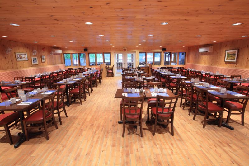 Salle Salle à manger – Village-Vacances Petit-Saguenay, Petit-Saguenay