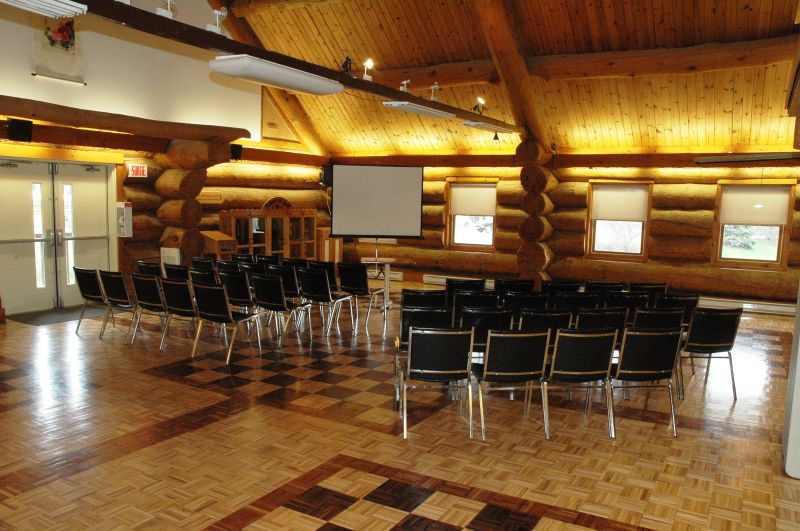 Salle Roland Giguère – Cabane-en-bois-rond, Gatineau