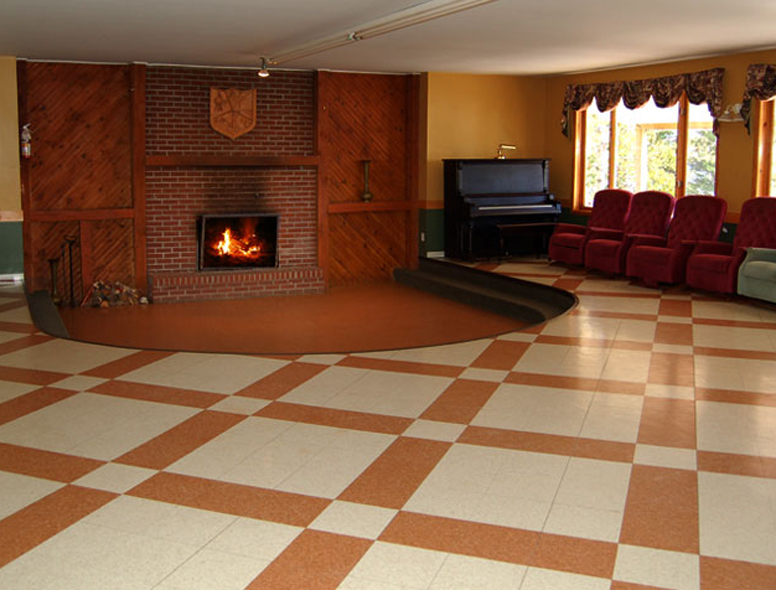 Salle Manoir – Base de Plein Air de Bellefeuille, Pabos-Mills