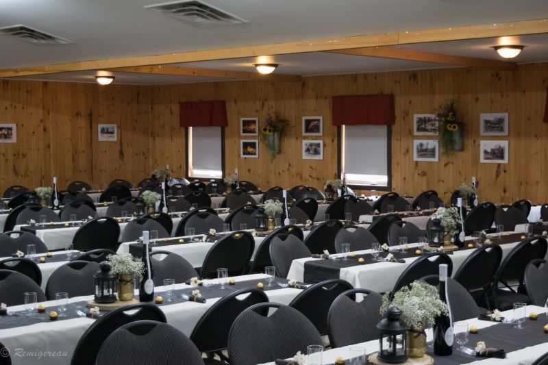 Salle Cabane à Sucre – Centre de vacances Ferme 5 Étoiles, Sacré-Coeur