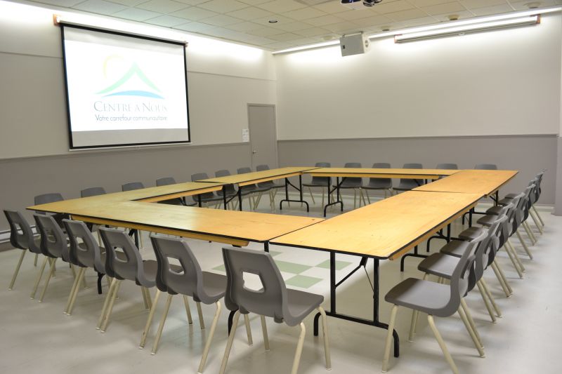 Salle Paul-Lapostolle 1/3 – Centre à Nous, Repentigny