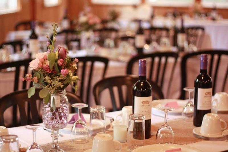 Exemple d'organisation réalisée par un client pour un mariage simple mais élégant