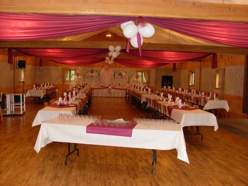 Entrez, la table est mise...