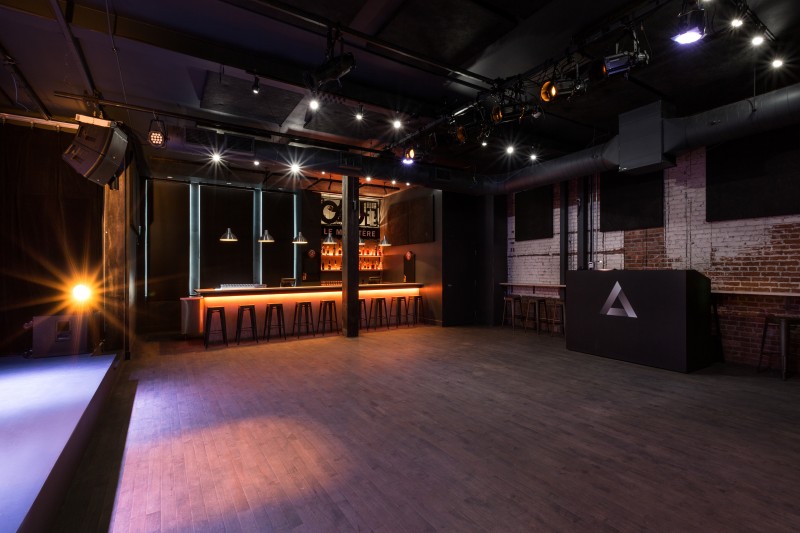 Salle principale (configuration debout 288) - 02