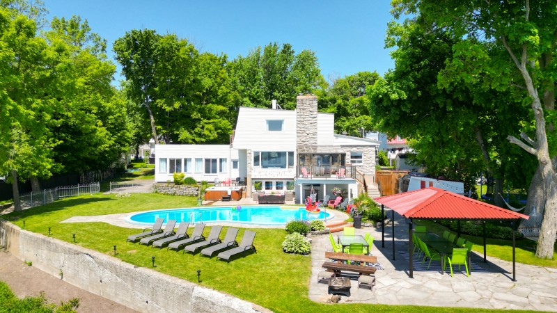 Salle Réunions d'affaires – VILLA AU BORD DE L'EAU / Ville de Québec, Québec