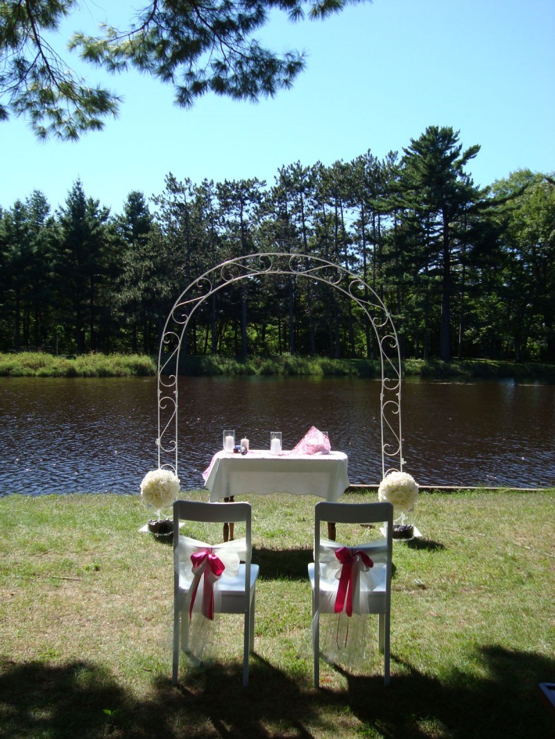 Bassin à l'arrière du Moulin.