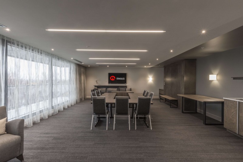 Salle Suite Loft – Hôtel & Suites Normandin Lévis, Lévis