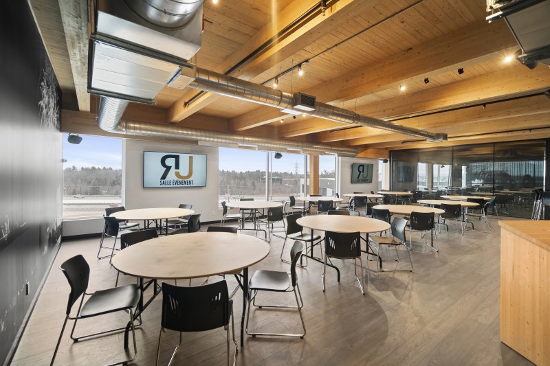 Salle Salle Ray Junior – Investissement Ray Junior, Mirabel