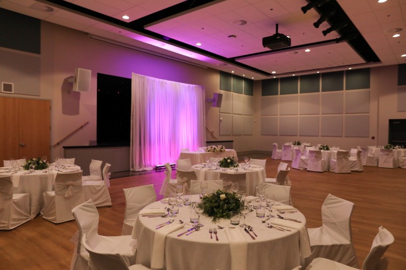 Demi salle de réception