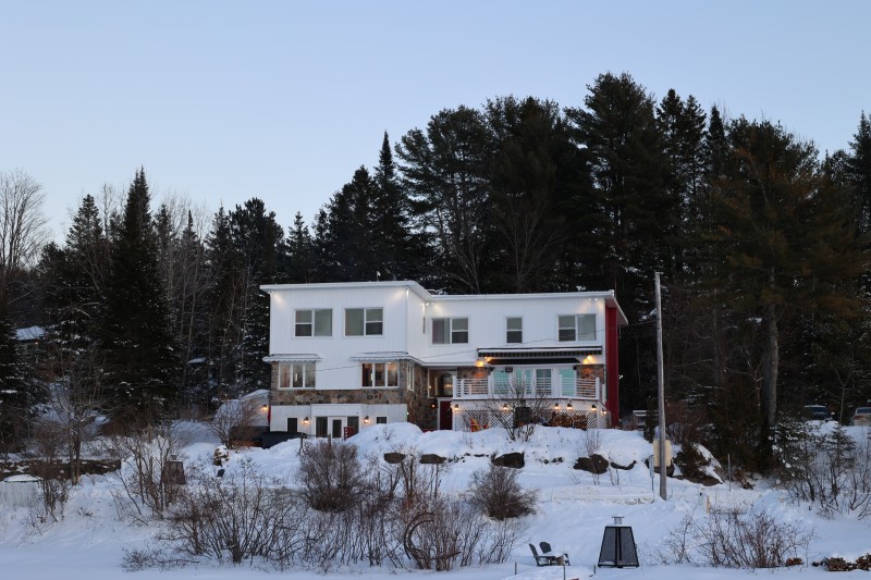 Salle Auberge Lac du Pin Rouge – Auberge Lac du Pin Rouge, Saint-Hippolyte
