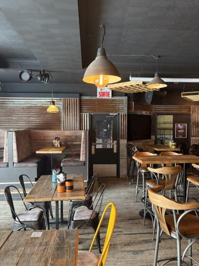 Entrée privée sur rue