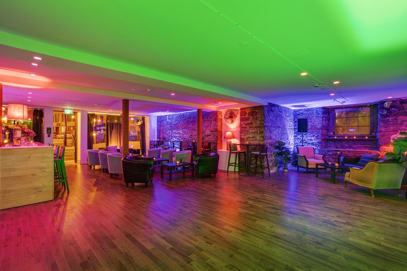 Piste de danse, Murale, DJ booth