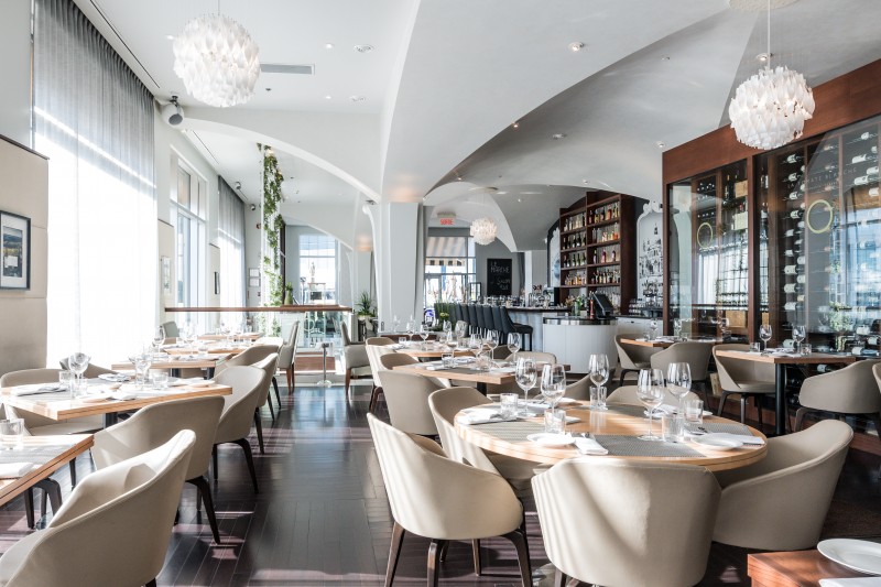Salle La Tomate Blanche - Privatisation – Groupe Restos Dix30 - 4 Restaurants disponibles, Brossard