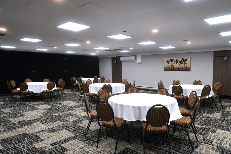 Salle Salle Québécois – Best Western Hôtel Universel, Drummondville