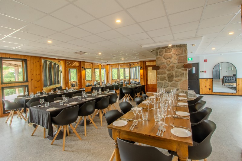 Salle Domaine du Lac Long – Les Chalets Nature, Saint-Alphonse-Rodriguez