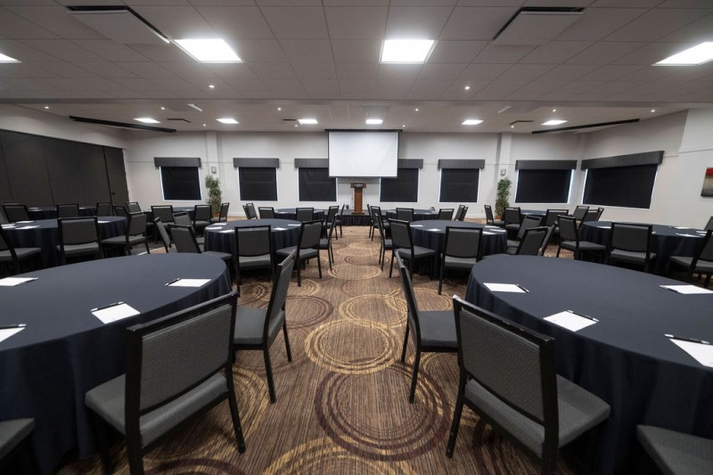 Salle Royal 3 – Hôtel & Suites Le Dauphin Drummondville, Drummondville