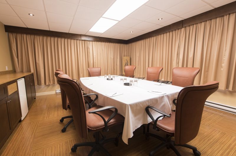 Salle Du Roi – Hôtel & Suites Le Dauphin Drummondville, Drummondville