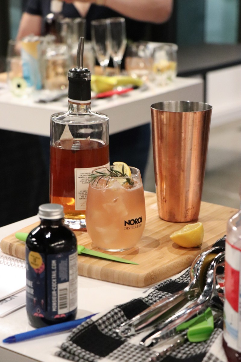 Produits locaux faits dans la bâtisse même - distillerie et microbrasserie