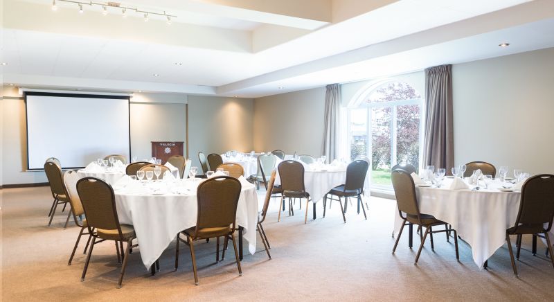 Salle Bois-Francs – Hôtel Le Victorin, Victoriaville