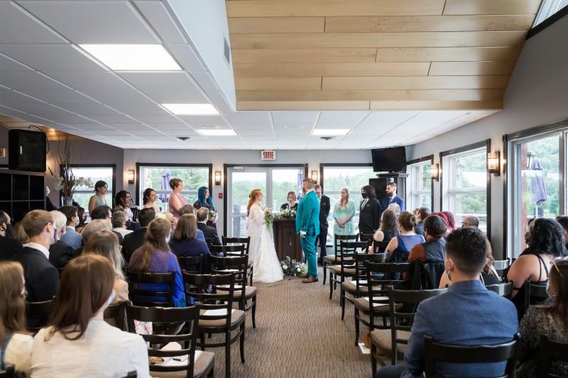 Cérémonie à l'intérieure (Plan B)