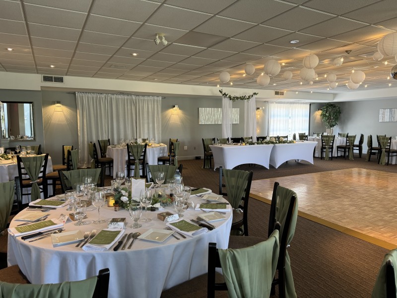 Salle avec plancher de danse