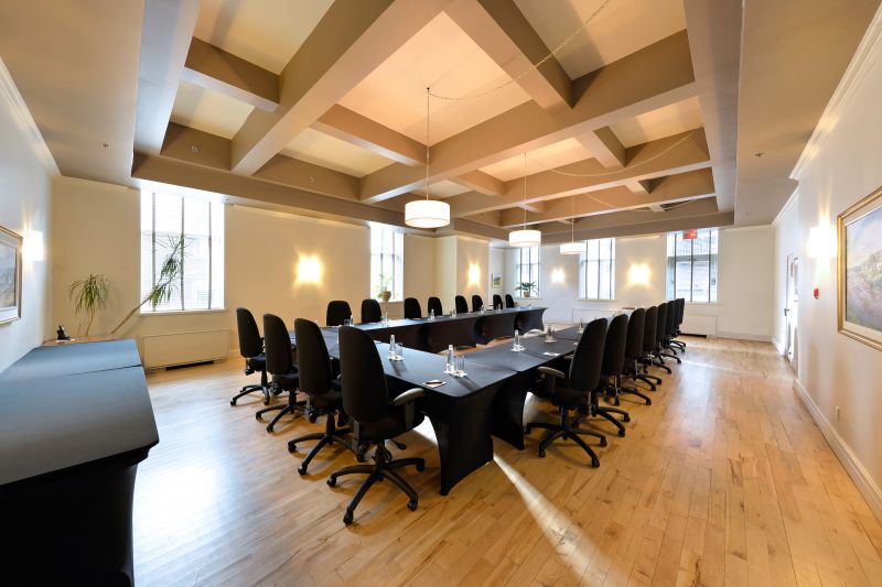 Salle Salon Vieux-Port – Québec-Hôtel 71, Québec
